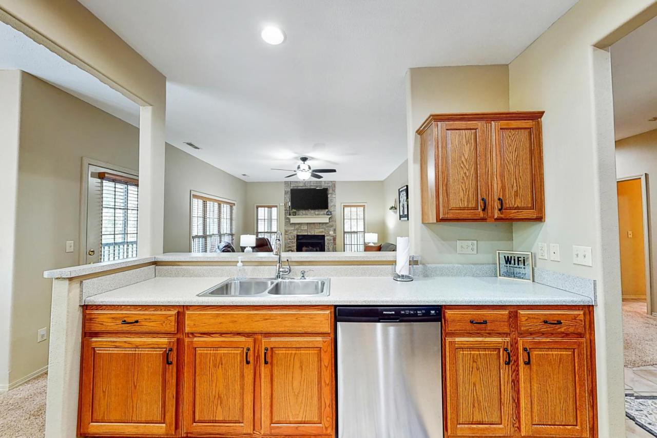 Stonebridge Hideaway Apartment Branson West Bagian luar foto